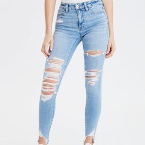 American Eagle Ripped Jeans (NWOT)